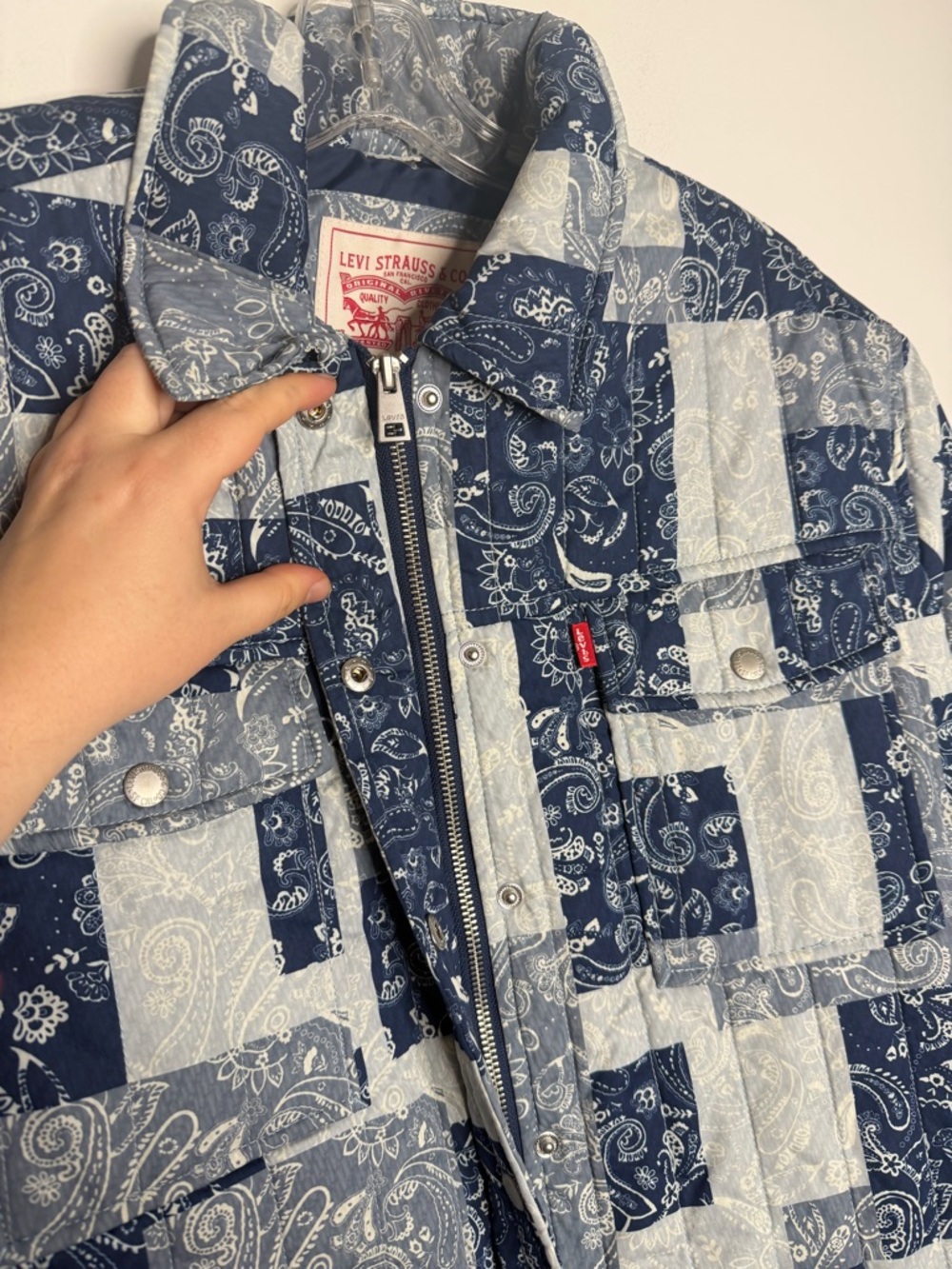 NWT Levi's Womens Paisley bandana Diamond Quilted jacket size large MSRP $140 - Picture 9 of 16